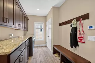 9025 Royal Oaks Cir, Verona, WI 53593 - Photo 28