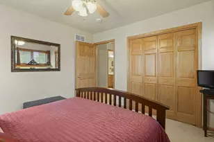 422 Bailey Dr, Madison, WI 53718 - Photo 28