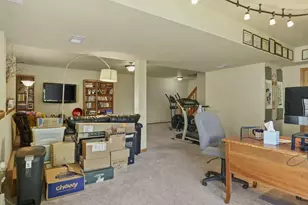 422 Bailey Dr, Madison, WI 53718 - Photo 34