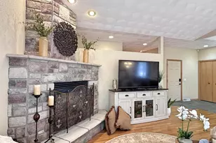 2426 N Sumac Dr, Janesville, WI 53545 - Photo 20