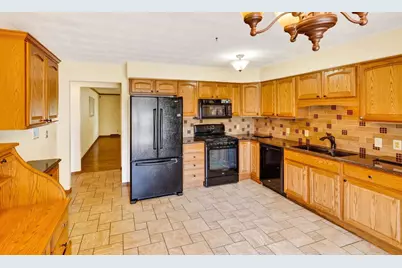 4409 Southwyck Drive, Janesville, WI 53546 - Photo 8