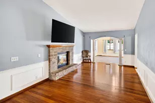 4409 Southwyck Dr, Janesville, WI 53546 - Photo 2