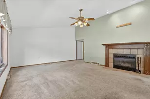 2113 Yorkshire Dr, Beloit, WI 53511 - Photo 6