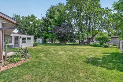 2113 Yorkshire Drive, Beloit, WI 53511 - Photo 48