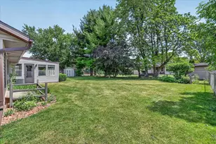 2113 Yorkshire Dr, Beloit, WI 53511 - Photo 48