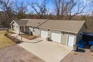 S1919 White Tail Dr, Reedsburg, WI 53959 - Photo 6