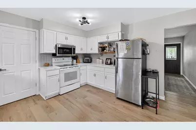 1121 Debra Lane, Madison, WI 53704 - Photo 6