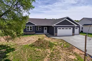 2004 W 4th Ave, Brodhead, WI 53520 - Photo 46