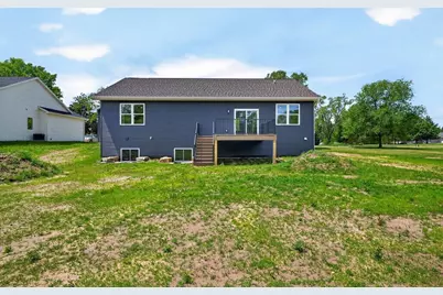 2004 W 4th Avenue, Brodhead, WI 53520 - Photo 44