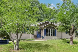 438 Fur Ct, Wisconsin Dells, WI 53965 - Photo 2