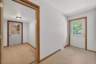972 Philhower Rd, Beloit, WI 53511 - Photo 4