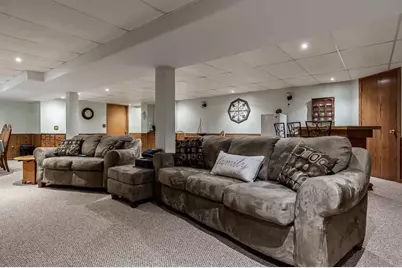 807 E Holiday Drive, Beloit, WI 53511 - Photo 38