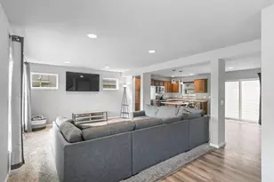 214 Breezy Grass Way, Madison, WI 53718 - Photo 4