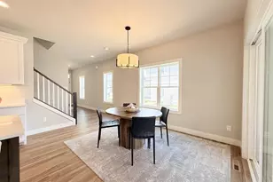 Unit 5 1 Bellflower Dr, DeForest, WI 53532 - Photo 8
