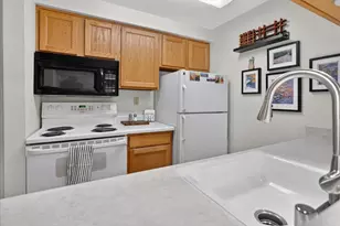4320 Melody Ln, Madison, WI 53704 - Photo 14