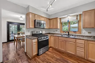 5305 Retana Dr, Madison, WI 53714 - Photo 10