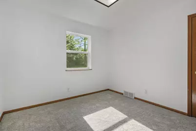 207 S Rutland Avenue, Brooklyn, WI 53521 - Photo 32