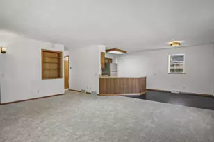 207 S Rutland Ave, Brooklyn, WI 53521 - Photo 10