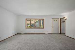 207 S Rutland Ave, Brooklyn, WI 53521 - Photo 12