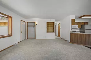207 S Rutland Ave, Brooklyn, WI 53521 - Photo 14