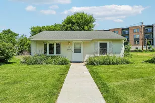 113 Craig Ave, Madison, WI 53705 - Photo 1