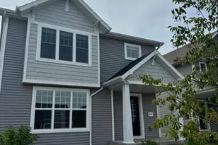 6555 Prairie Wood Dr, Mcfarland, WI 53558 - Photo 2