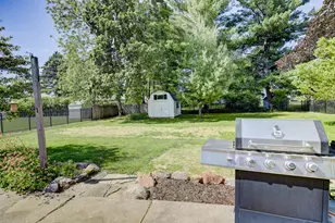 242 Sunset Rd, Columbus, WI 53925 - Photo 10
