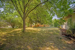 5602 Chestnut Ln, Mcfarland, WI 53558 - Photo 10