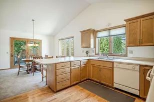 5602 Chestnut Ln, Mcfarland, WI 53558 - Photo 14