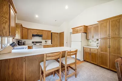 5602 Chestnut Lane, Mcfarland, WI 53558 - Photo 12