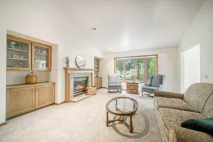 5602 Chestnut Ln, Mcfarland, WI 53558 - Photo 4