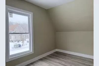 2611 N 33rd Street, Milwaukee, WI 53210 - Photo 10
