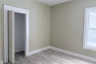 2611 N 33rd St, Milwaukee, WI 53210 - Photo 4