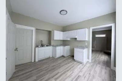 2611 N 33rd Street, Milwaukee, WI 53210 - Photo 8
