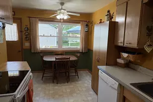 429 W Main St, Janesville, WI 53536 - Photo 8