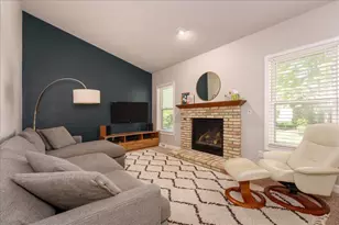 7818 E Oakbrook Cir, Madison, WI 53717 - Photo 18