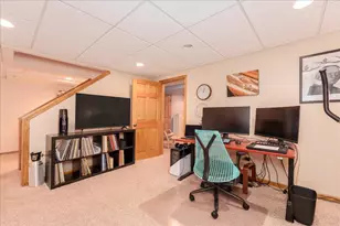 7818 E Oakbrook Cir, Madison, WI 53717 - Photo 28
