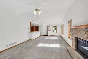 706 Creek Edge Dr, DeForest, WI 53532 - Photo 12