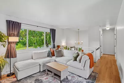 2710 Golden Gate Way, Madison, WI 53713 - Photo 4