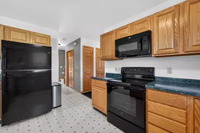 137 Lynne Trail, Oregon, WI 53575 - Photo 12