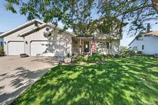 137 Lynne Trail, Oregon, WI 53575 - Photo 2