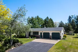N9692 Wildflower Ln, Berlin, WI 54923 - Photo 40