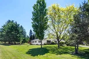 N9692 Wildflower Ln, Berlin, WI 54923 - Photo 2