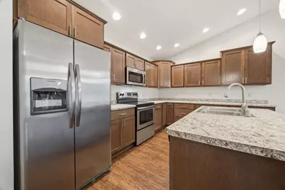 390 Meadow Lane, Columbus, WI 53925 - Photo 16