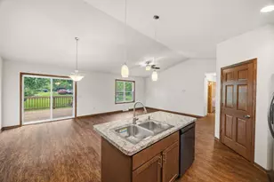 390 Meadow Ln, Columbus, WI 53925 - Photo 20