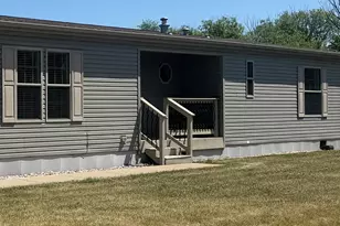 897 E Lake St, Lake Mills, WI 53551 - Photo 26