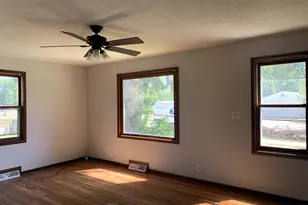 744 Farnham St, Columbus, WI 53925 - Photo 6