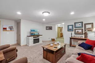 501 Pine Lawn Pkwy, Verona, WI 53593 - Photo 32
