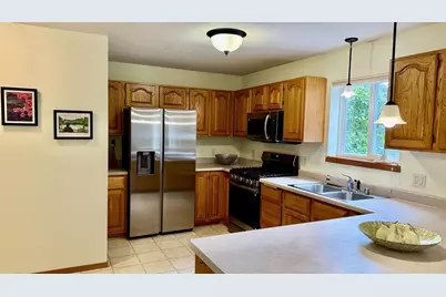 1505 Dayflower Drive, Madison, WI 53719 - Photo 12