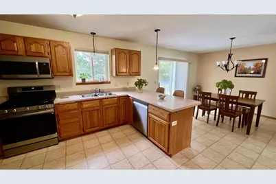 1505 Dayflower Drive, Madison, WI 53719 - Photo 12